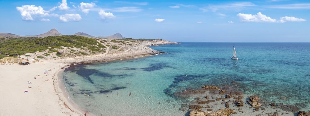 Cala Torta - Bildnachweis: tugores34 Stock-Datei-ID: 1717360247 – Lizenz vom: 30.06.2025