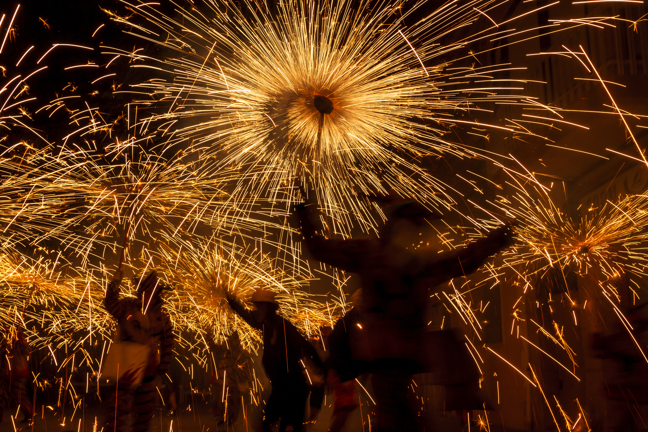 Palmas Feuerlauf: Wenn die Stadt noch einmal richtig aufleuchtet