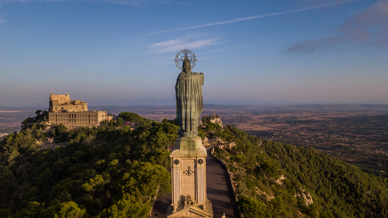 Das Kloster Sant Salvador – Weite, Stille und Panoramablick über das Herz Mallorcas