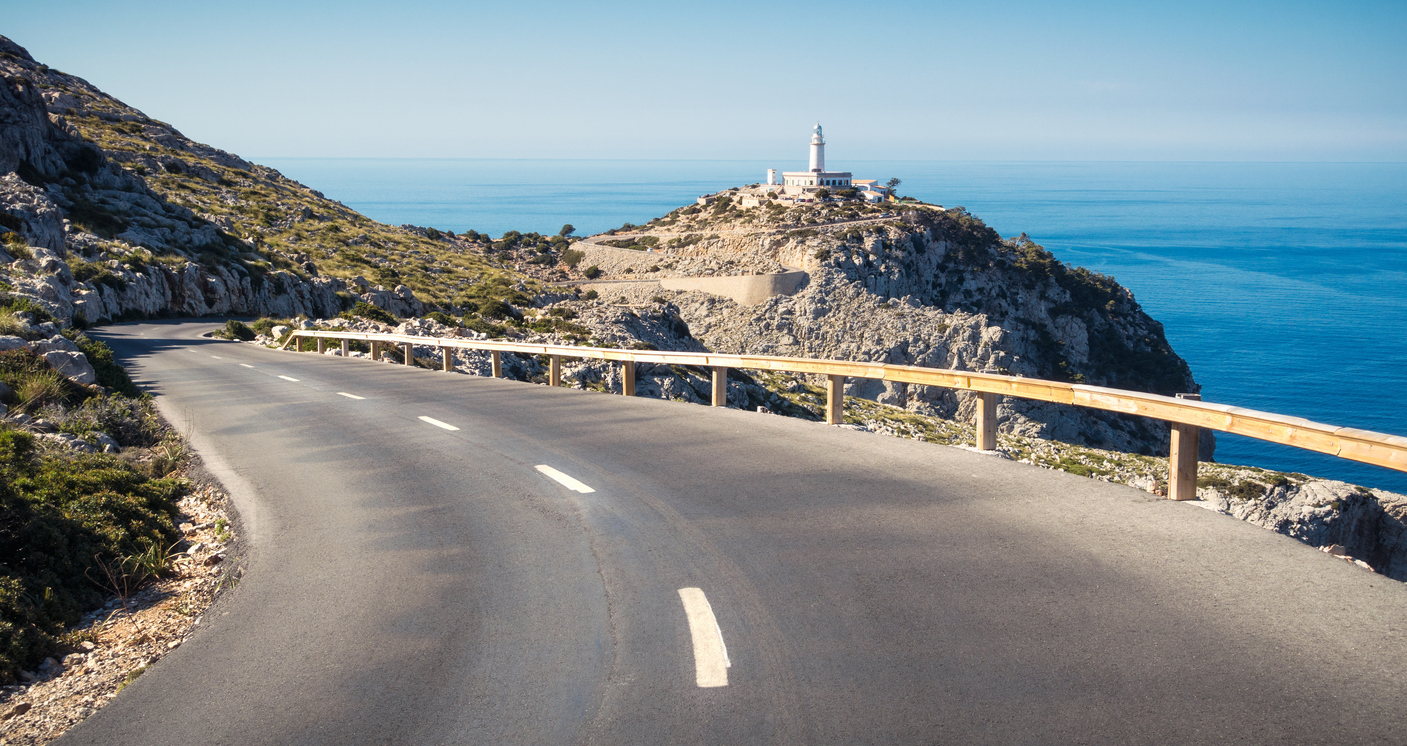 Cap Formentor auf Mallorca – Leuchtturm, Klippen, Panoramastraßen, Wanderwege und stille Buchten, weite Aussichten