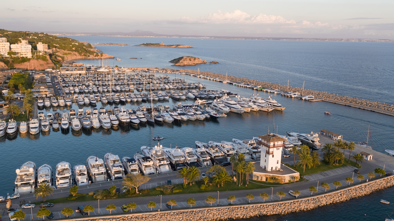 Puerto Portals auf Mallorca – Yachten, Flanieren & Sonnenuntergänge mit Glamour