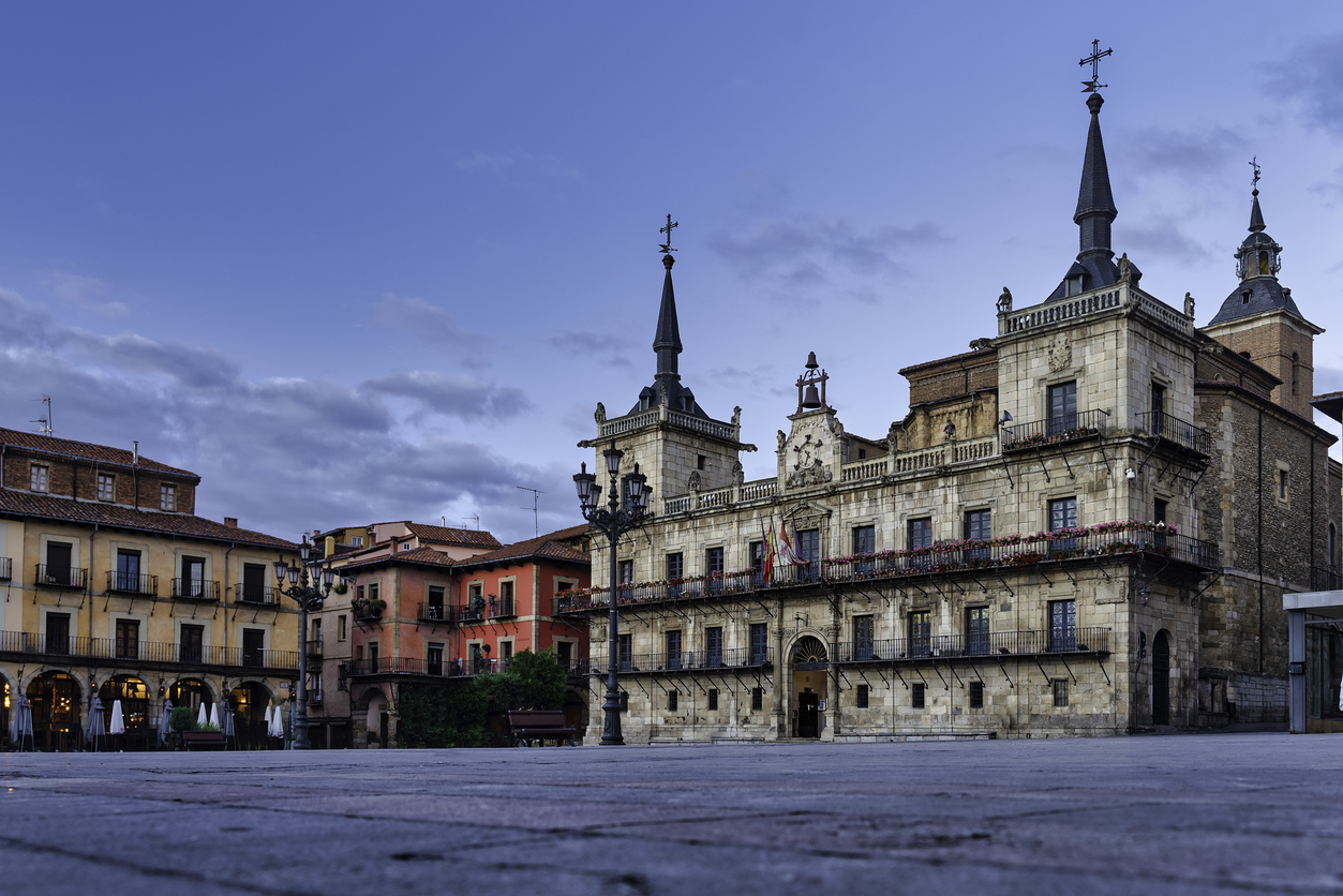León: Die kompakte und lebendige Stadt im Norden Spaniens
