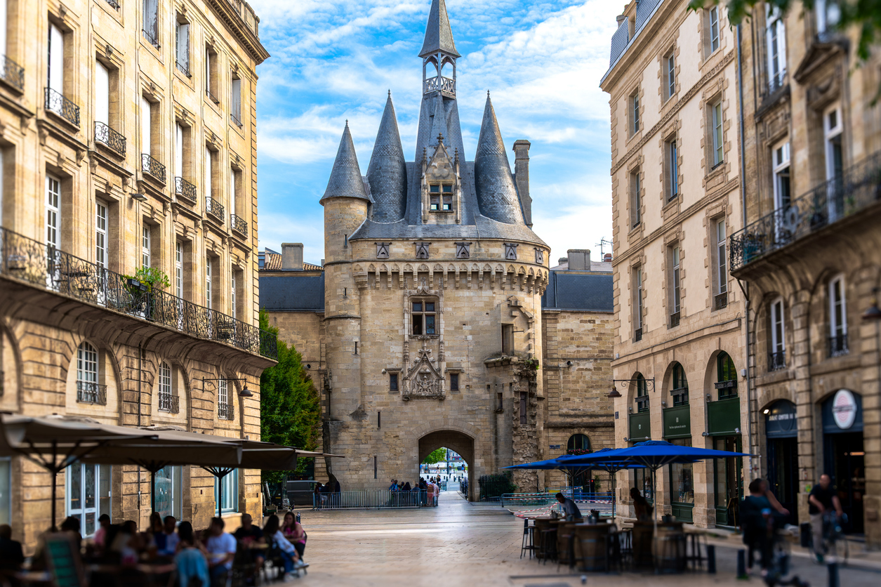 Bordeaux: Eine Stadt, die dich mit Genuss und Eleganz überrascht