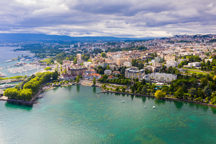 Lausanne am Genfersee: Wo urbane Eleganz auf alpine Idylle trifft