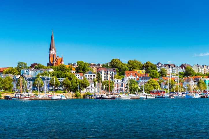 So planst du einen Urlaub nach Flensburg: Sehenswürdigkeiten, Küste und schöne Ausflugsziele